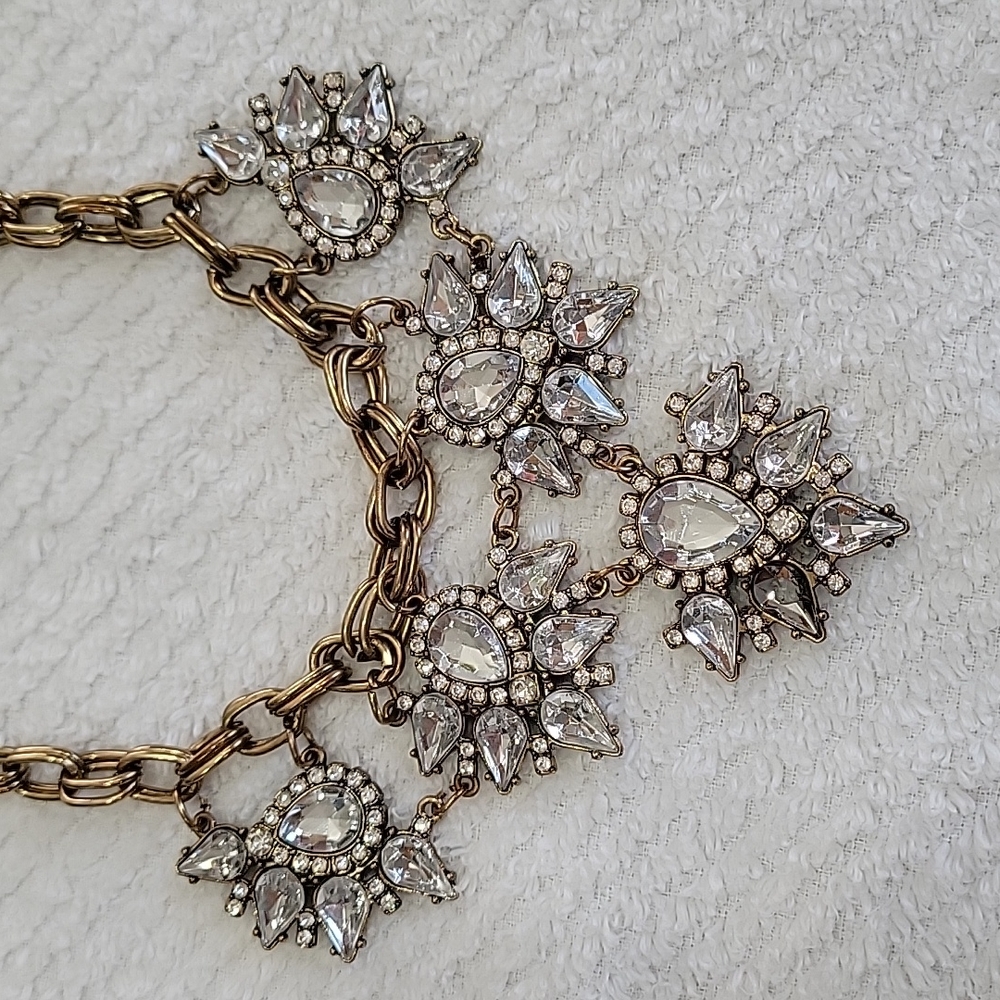 Gold & Crystal Statement Necklace!!! - Picture 2 of 6